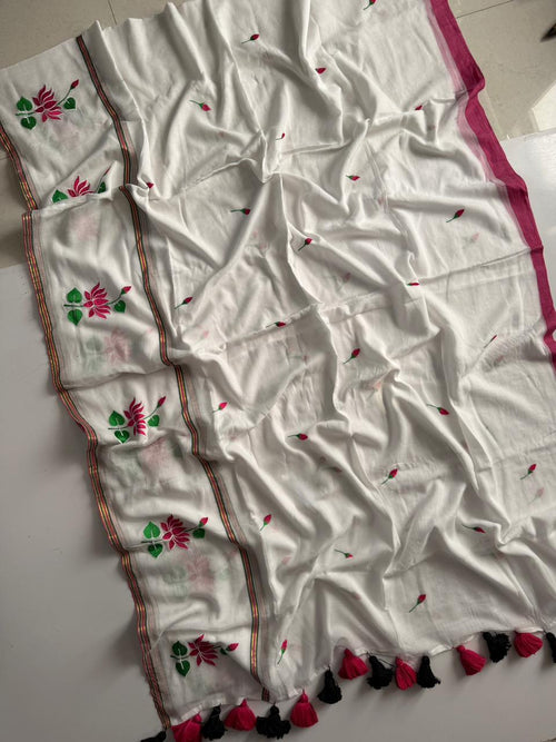 Chic White Mulmul Cotton Saree Soft Daily Outfit